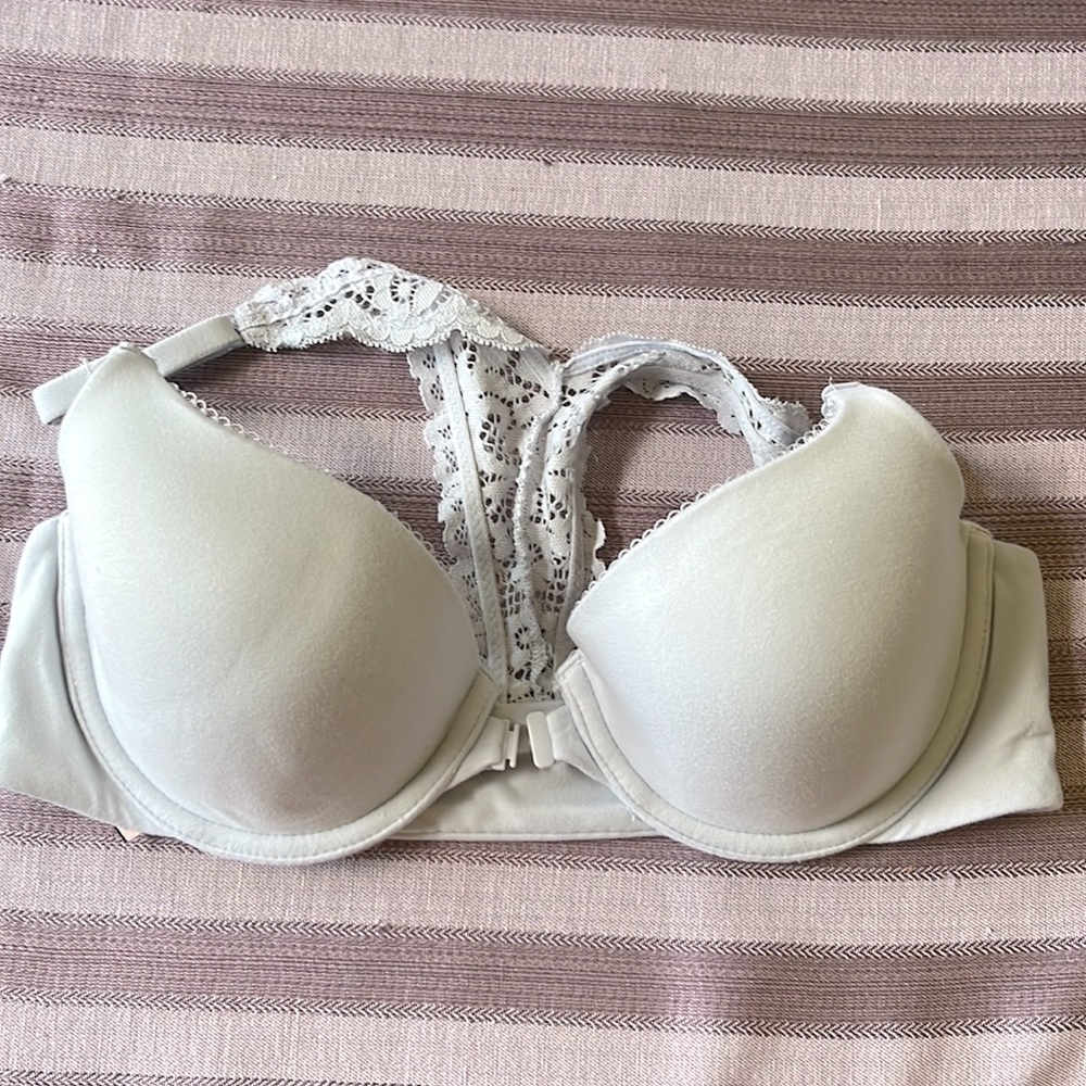 Victoria’s Secret lined Demi 34C